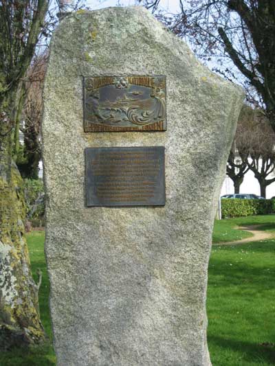 Monument à l'Ecole des apprentis mécaniciens