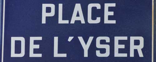 rues Centre-Ville et Kerentrech (place de l'Yser)