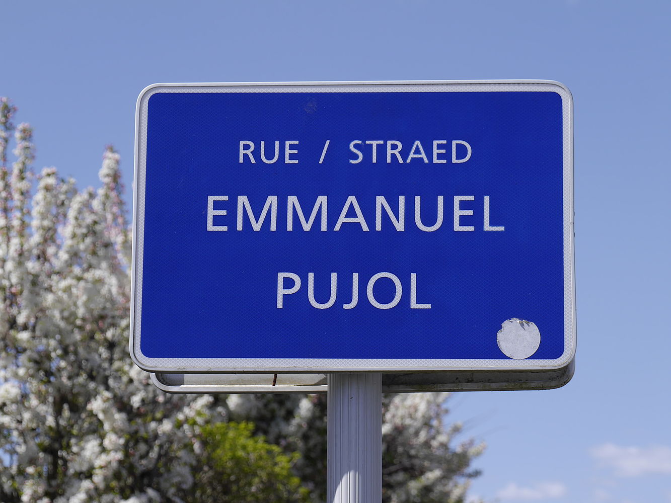 Rue Emmanuel Pujol